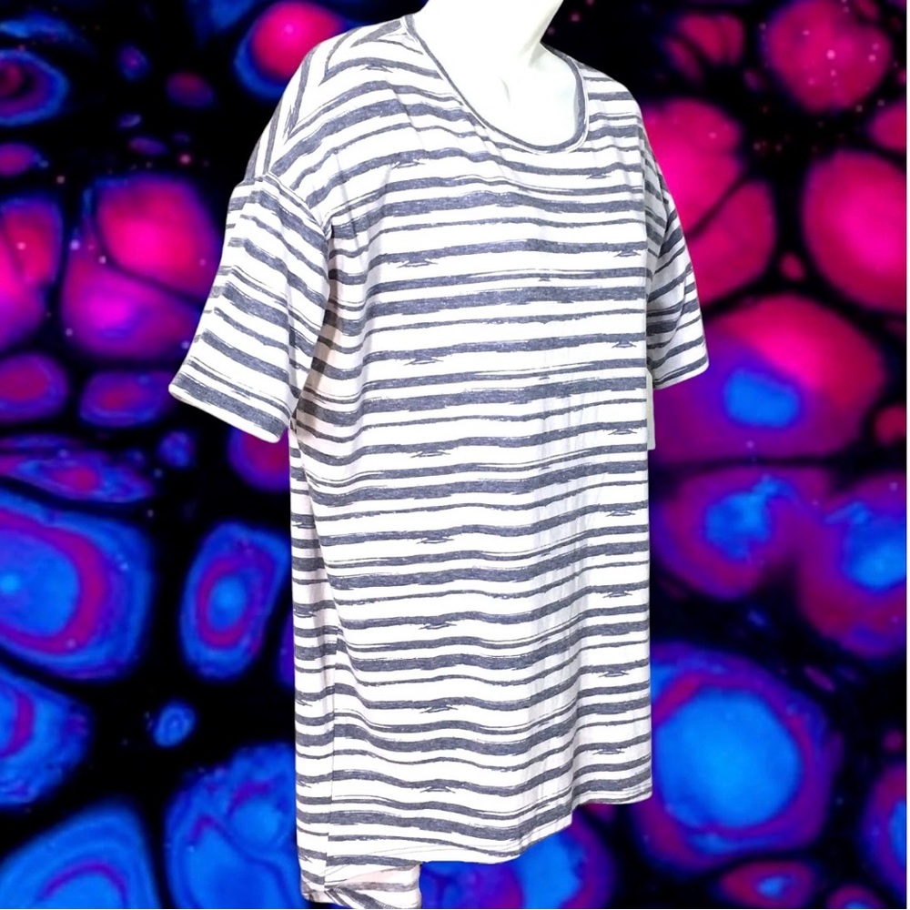 NWT LuLaRoe Irma Tunic Top Blouse XXS Grey Gray Stripes Hi Low Hem NEW